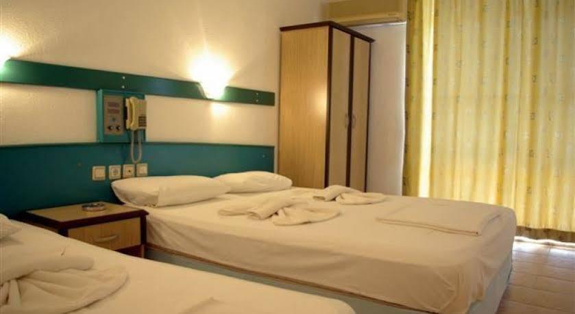 Zeybek Hotel ทูรุนช์ ภายนอก รูปภาพ