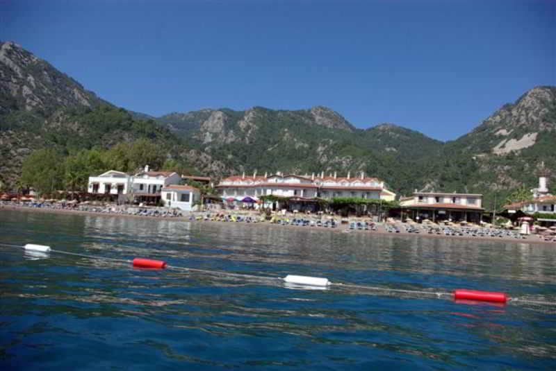 Zeybek Hotel ทูรุนช์ ภายนอก รูปภาพ